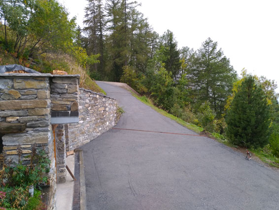  création d'un accès pour garage avec pose de traverses d'eau