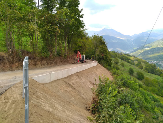 Vue de face des murs préfabriqués