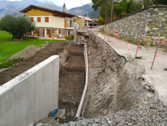 Travaux pour la réalisation d'un mur en béton banché